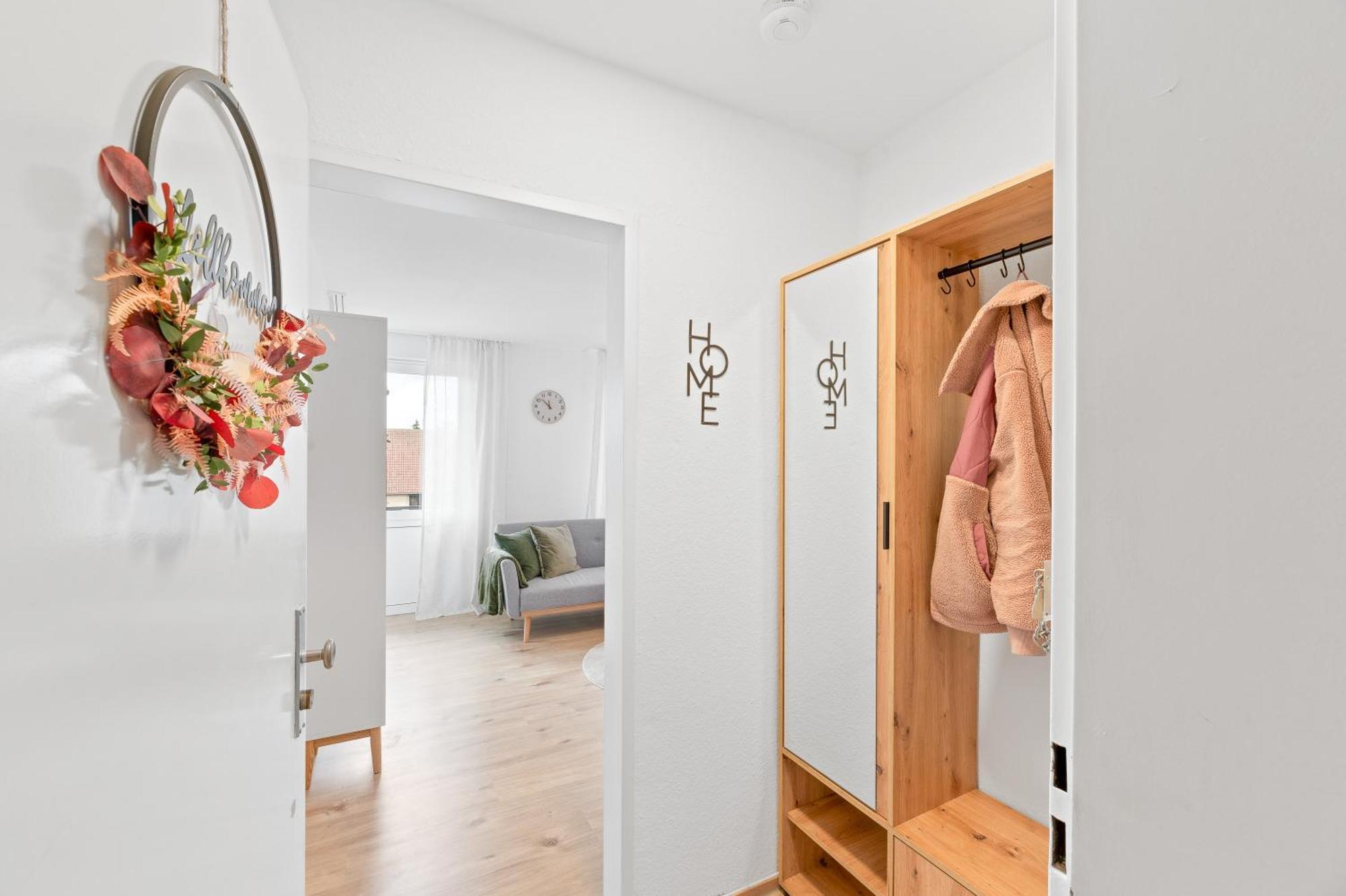 Wohlfuehl-Apartment I Zentral I Balkon I Kueche Fellbach Exterior photo
